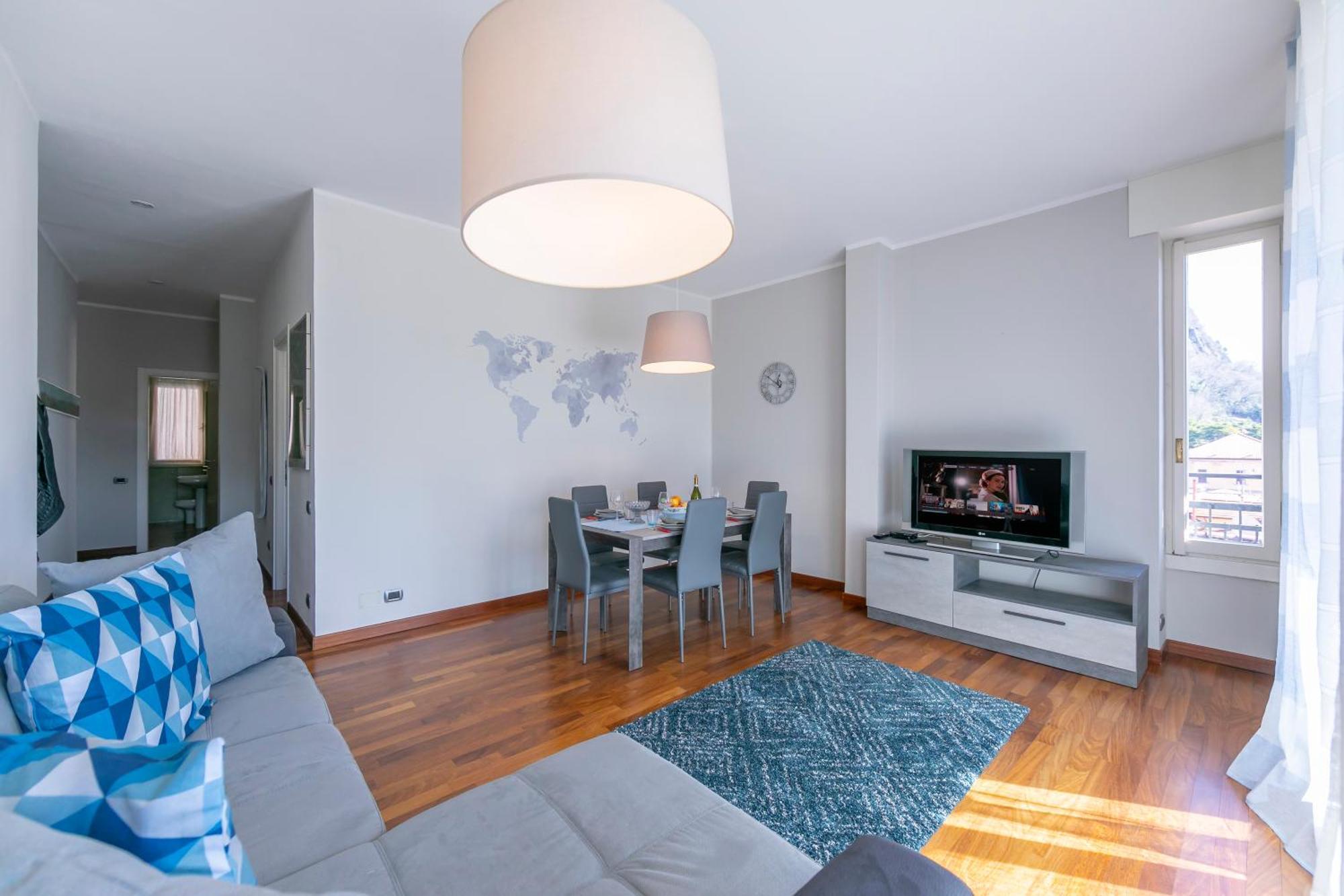Appartamento Il Golfo Lake View - Happy Rentals Laveno Bagian luar foto