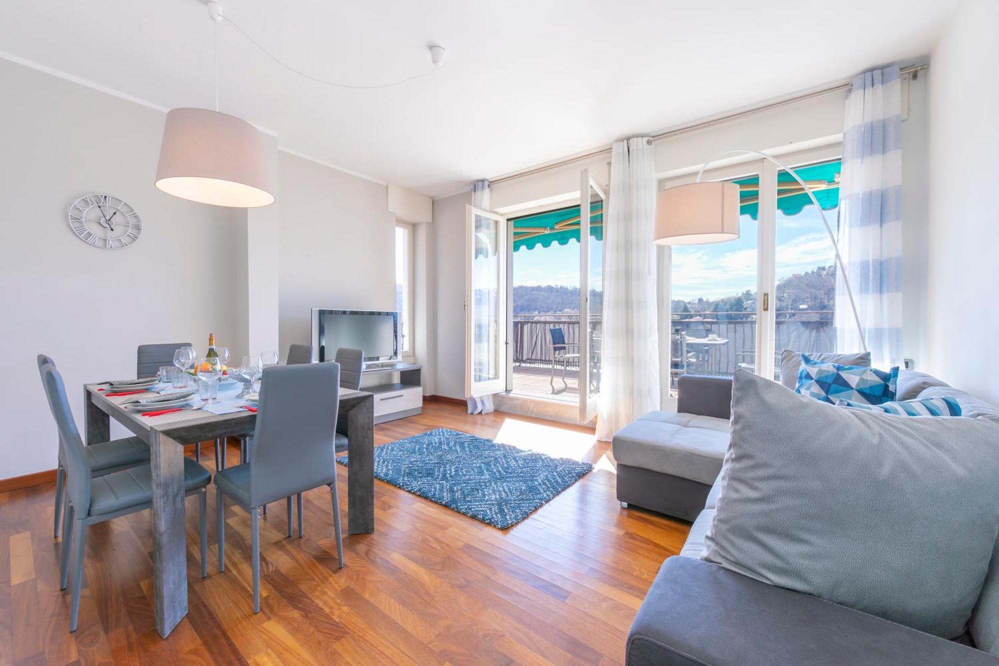 Appartamento Il Golfo Lake View - Happy Rentals Laveno Bagian luar foto